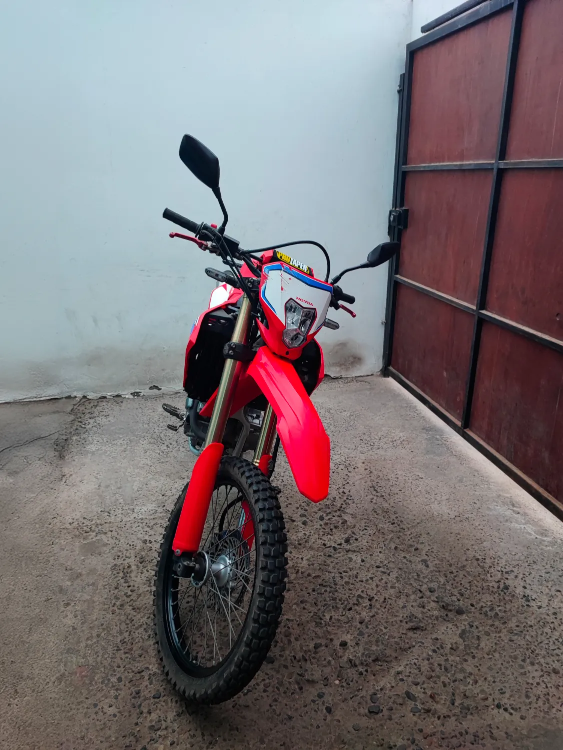 Tobby te rifa la moto - Imagen 3